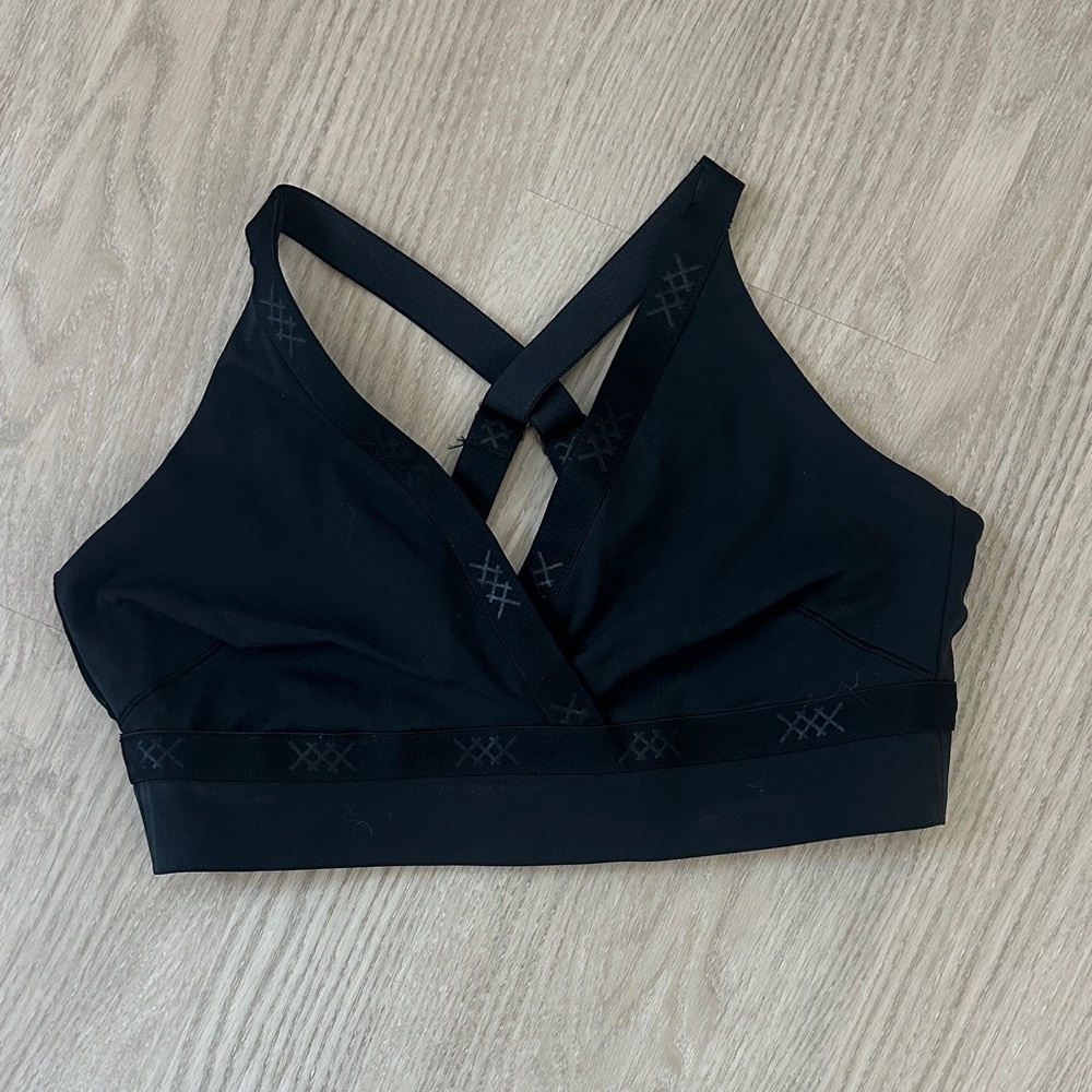 Rhône deep V sports bra